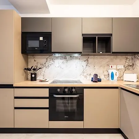 Modern 3-bed Maisonette&backyard In St Pauls Bay * 세인트폴스베이
