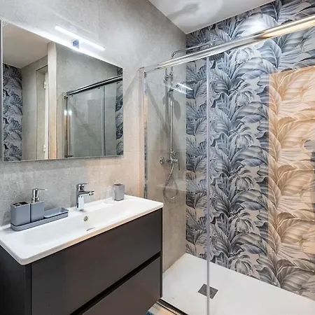 Modern 3-bed Maisonette&backyard In St Pauls Bay 아파트 *
